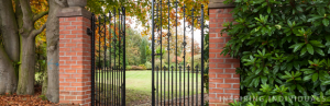 Outside the gates at Nunsmere Hall